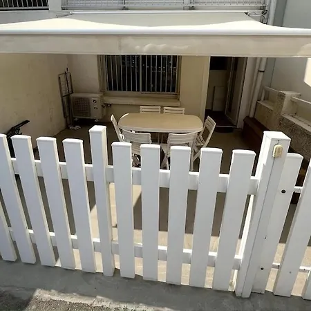 Apartmán Beau T2 Climatise Et Avec Parking A Carnon *